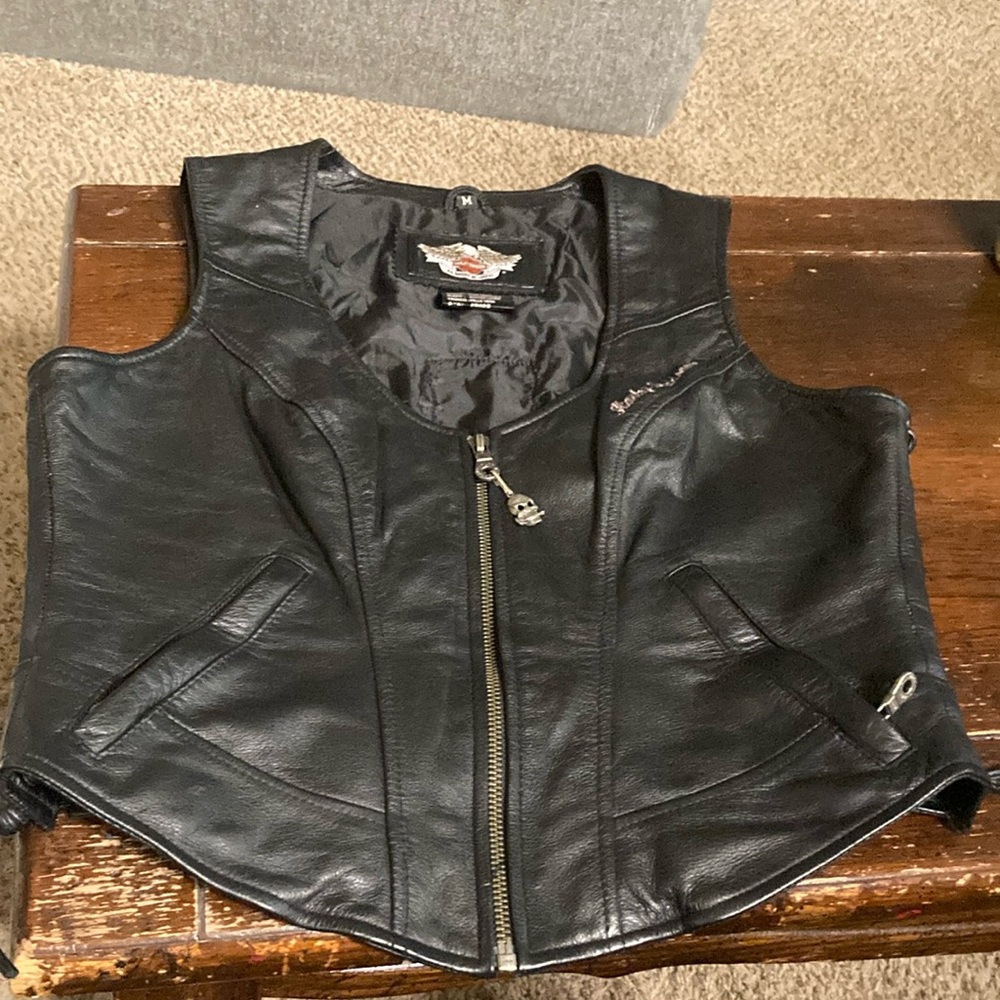 Harley Davidson leather ladies vest size M